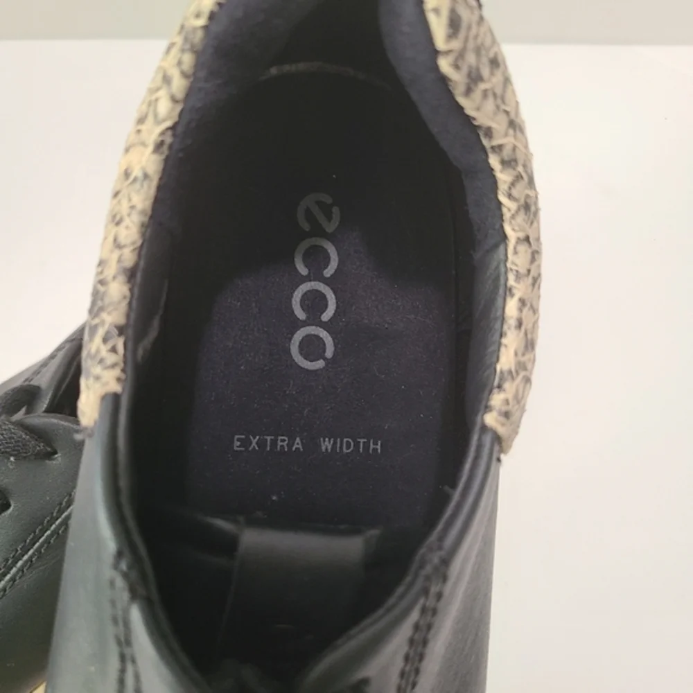 Ecco Womens Soft 7Street Sneaker 40 (9-9.5) Extra Width Black‎ Snakeskin Leather